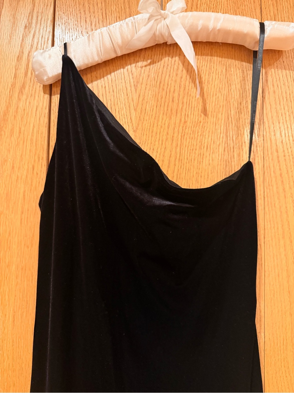 Laundry By Shelli Segal Black One-Shoulder Maxi Slip Dress - Picture 2 of 4